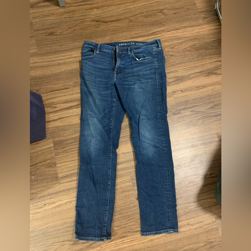 Dark Wash Men’s American Eagle Jeans